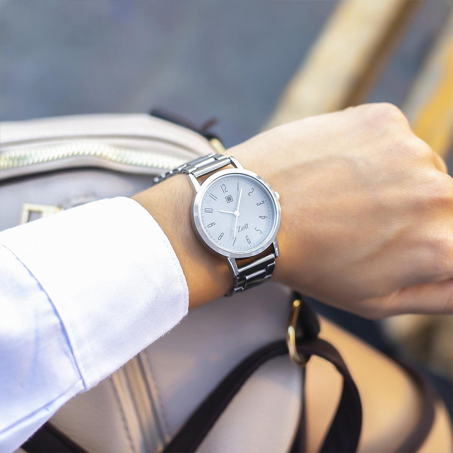 Reloj Análogo Zeit Casual Mujer Metal