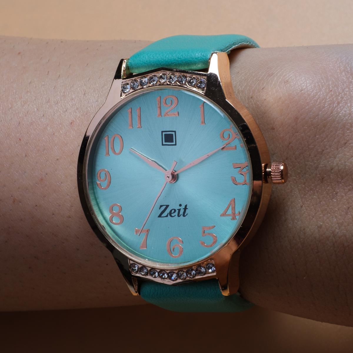 Reloj Análogo Zeit Dama Casual Pedrería en Bisel
