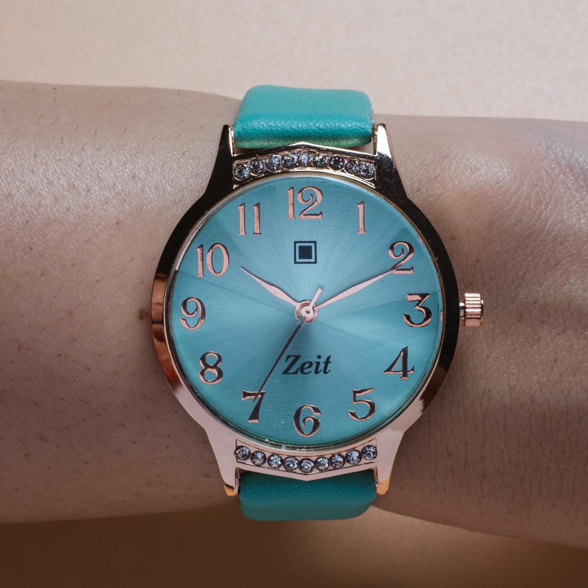 Reloj Análogo Zeit Dama Casual Pedrería en Bisel