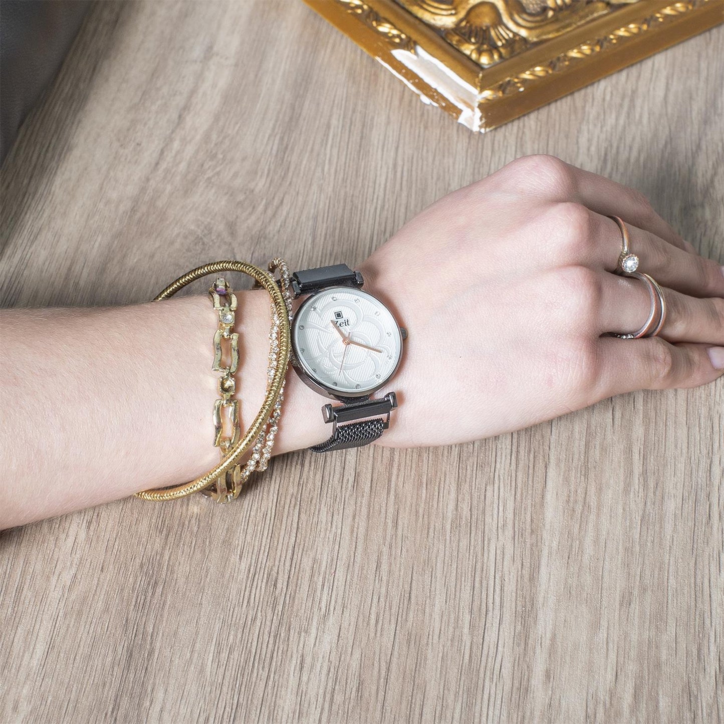 Reloj Análogo Zeit Casual Mujer Mesh